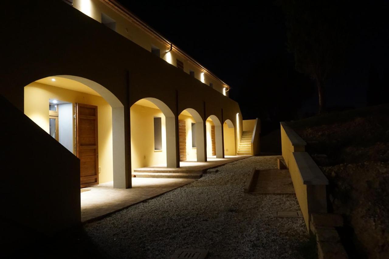 Agriturismo Cheloni Guasticce Екстер'єр фото