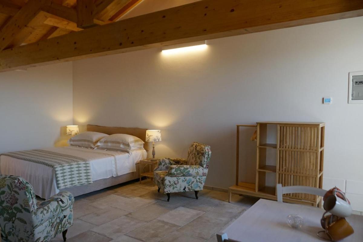 Agriturismo Cheloni Guasticce Екстер'єр фото