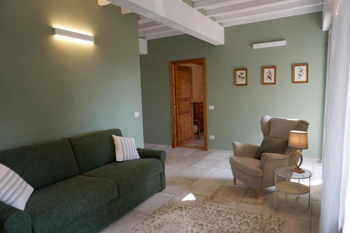 Agriturismo Cheloni Guasticce Екстер'єр фото