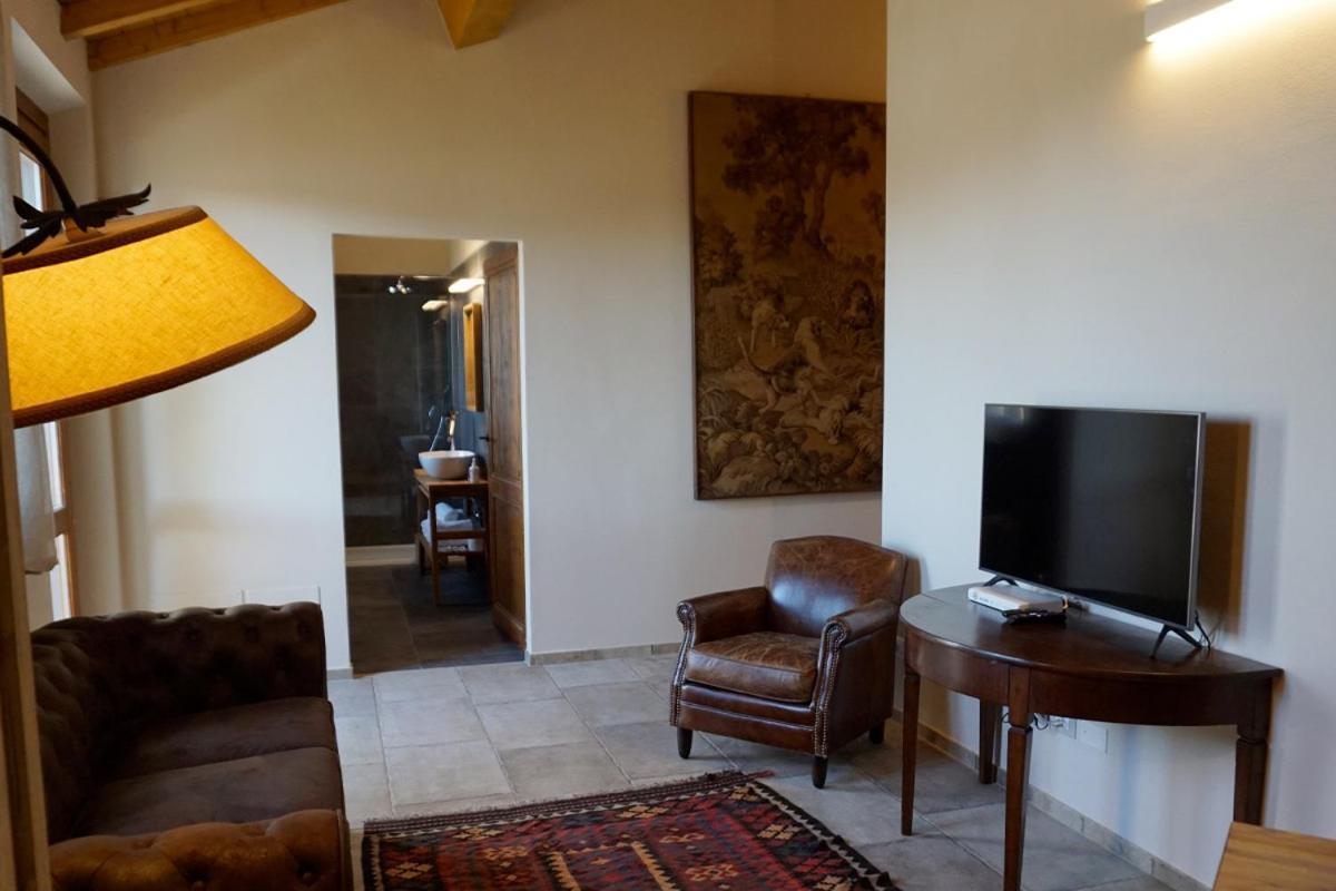 Agriturismo Cheloni Guasticce Екстер'єр фото